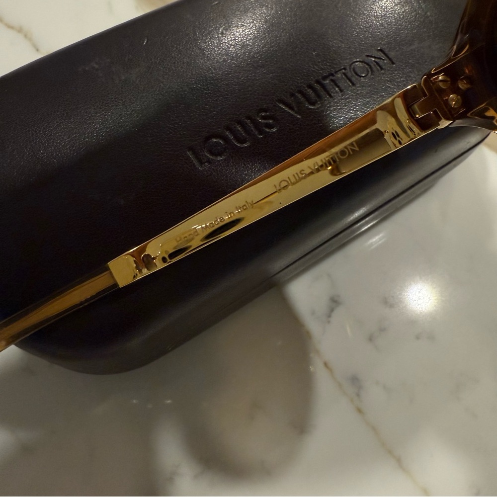 Louis Vuitton Black Oversized Sunglasses Vintage - Picture 4 of 8
